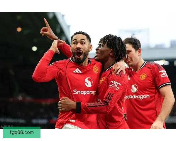 卡里克率队连克两场硬仗 球迷齐声呼吁俱乐部尽快转正合同稳定军心